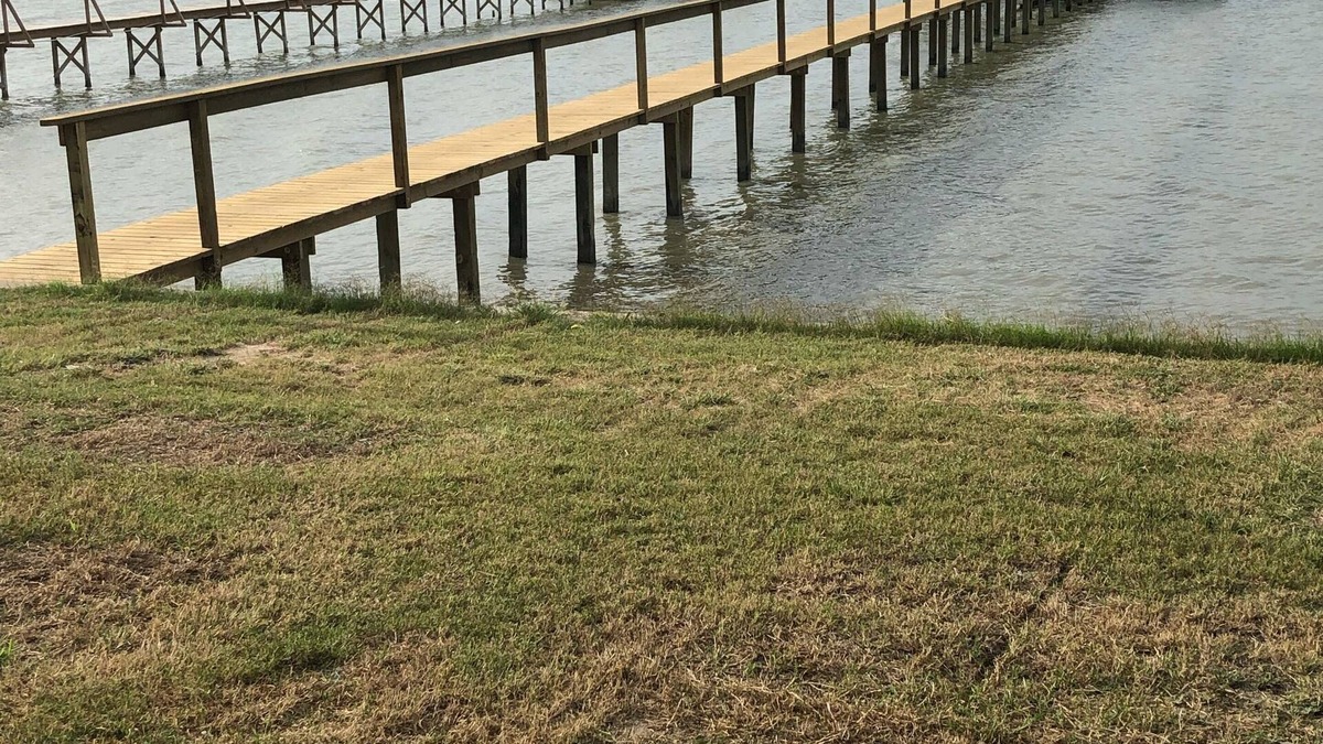 Riviera House | Relax at our Baffin Bay Getaway