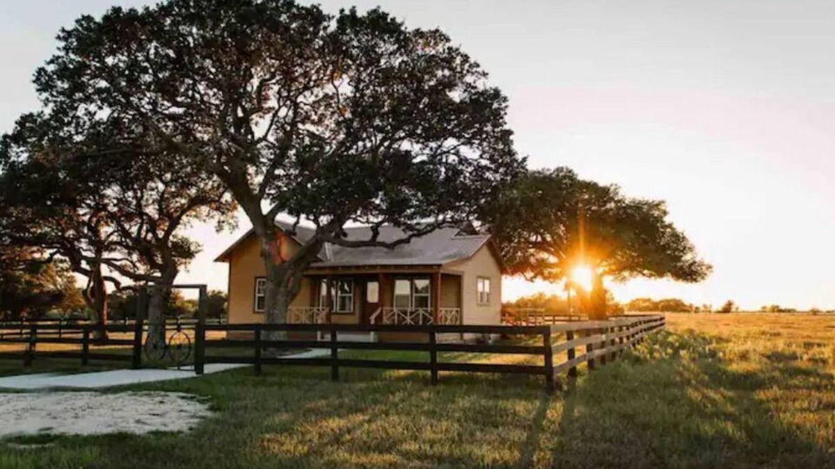 Oakland House | Relax at RMB Longhorn East, a country paradise