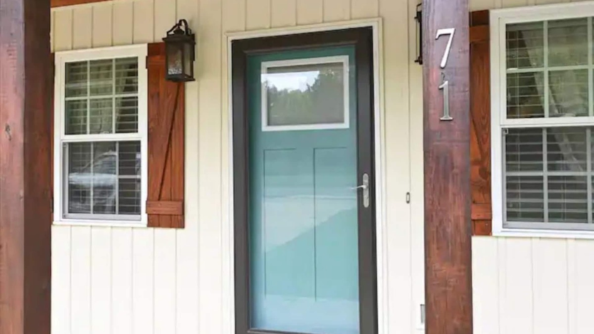 Good Hope House | Relax at The Blue Bird - 2BD/2BA + Easy Parking