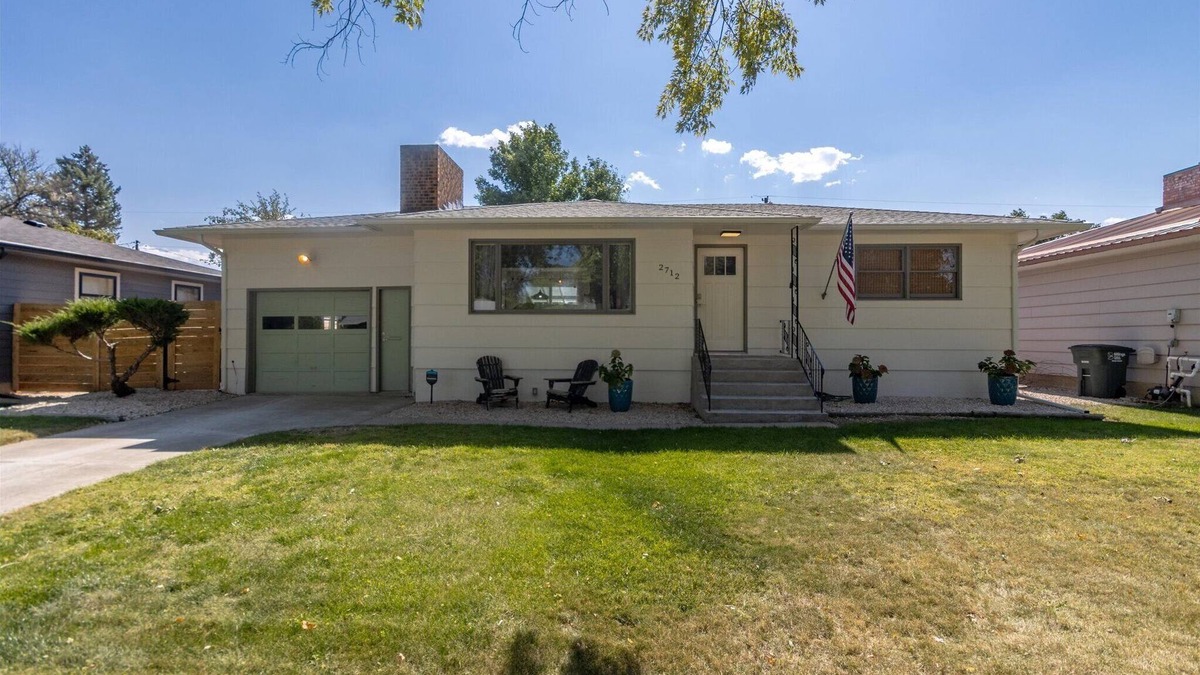 West End House | Relax at this peaceful and centrally-located place on the west end of Billings.
