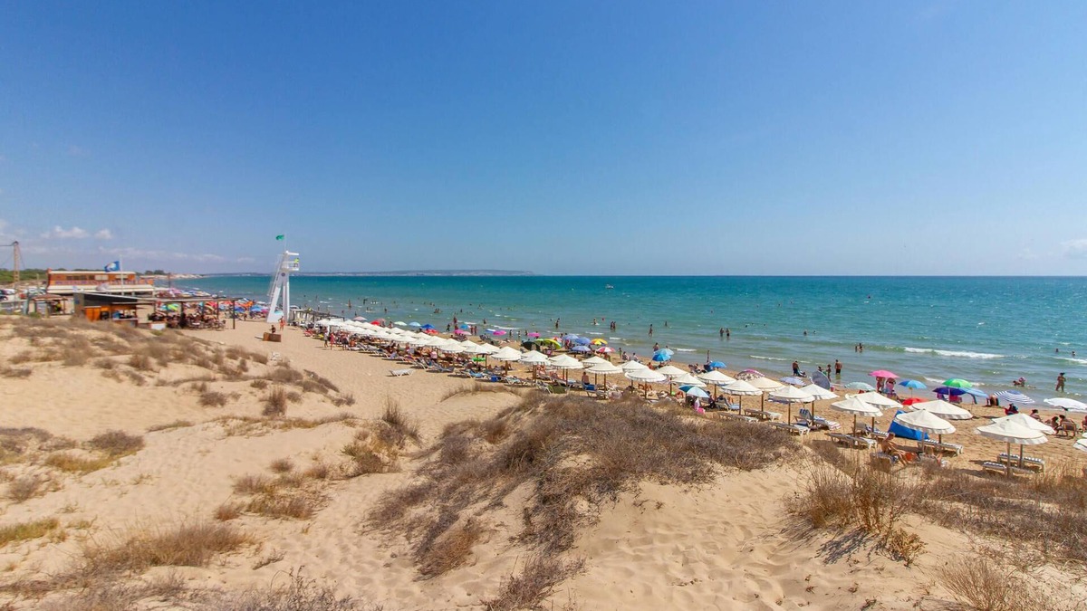 La Marina Apartment | Relax by the sea and enjoy the waves of the Mediterranean.