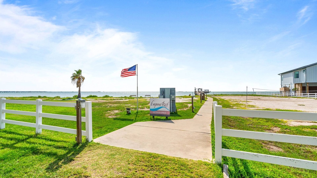 Rockport Condo | Relax, fish, and unwind at The Salty Pelican- your coastal escape at Laguna Reef
