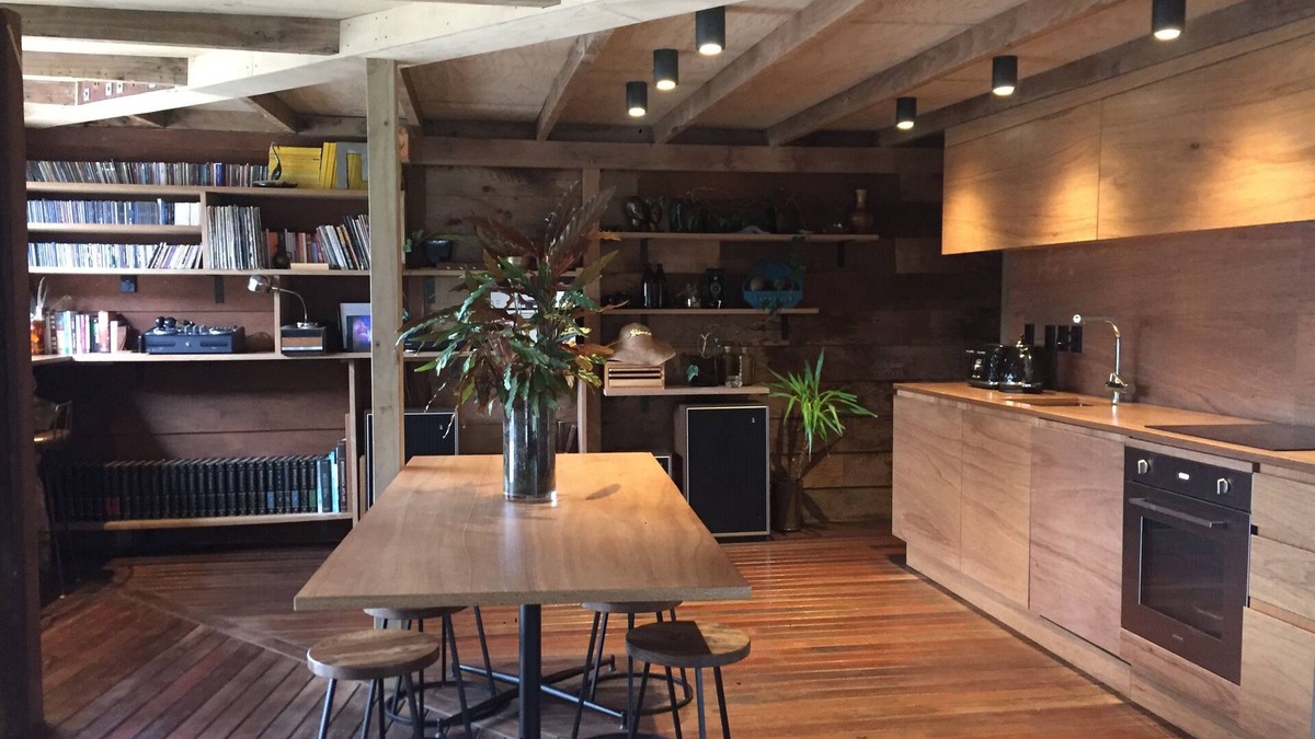 Muriwai House | Relax in our Muriwai Sanctuary amongst the trees.