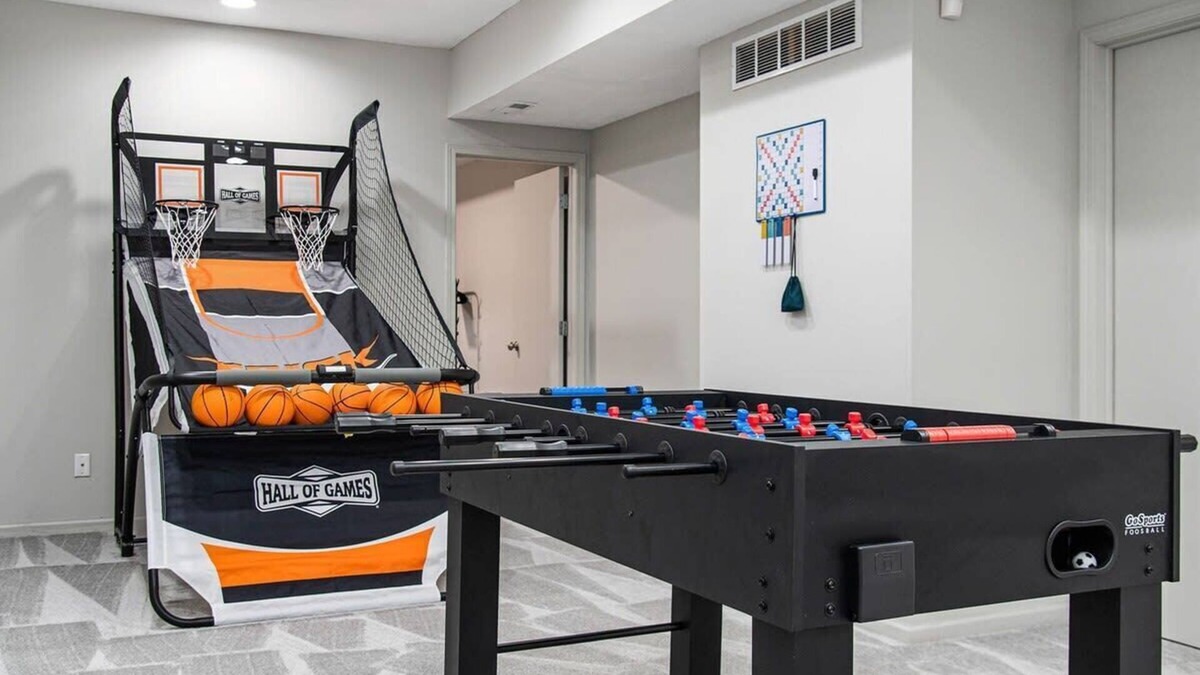 Jefferson House | Relax in Style! 5BR Home, Hot Tub & Games!