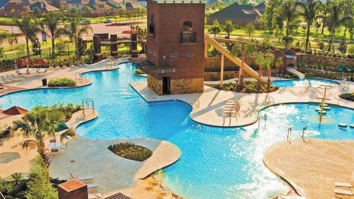 Sienna Plantation House | Relax in Style at Our Missouri City Getaway