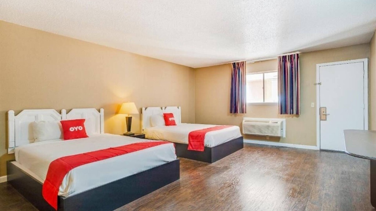 Elk City Hotel | Relax Near Attractions In Pet Friendly Unit W/Free Parking