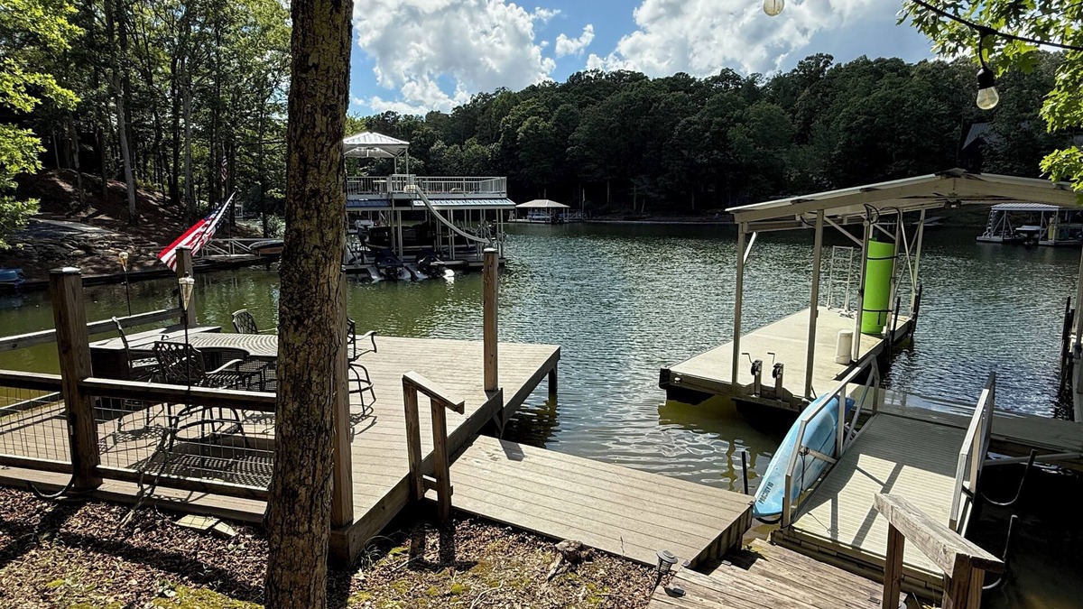 Wedowee House | Relax on tranquil Wedowee