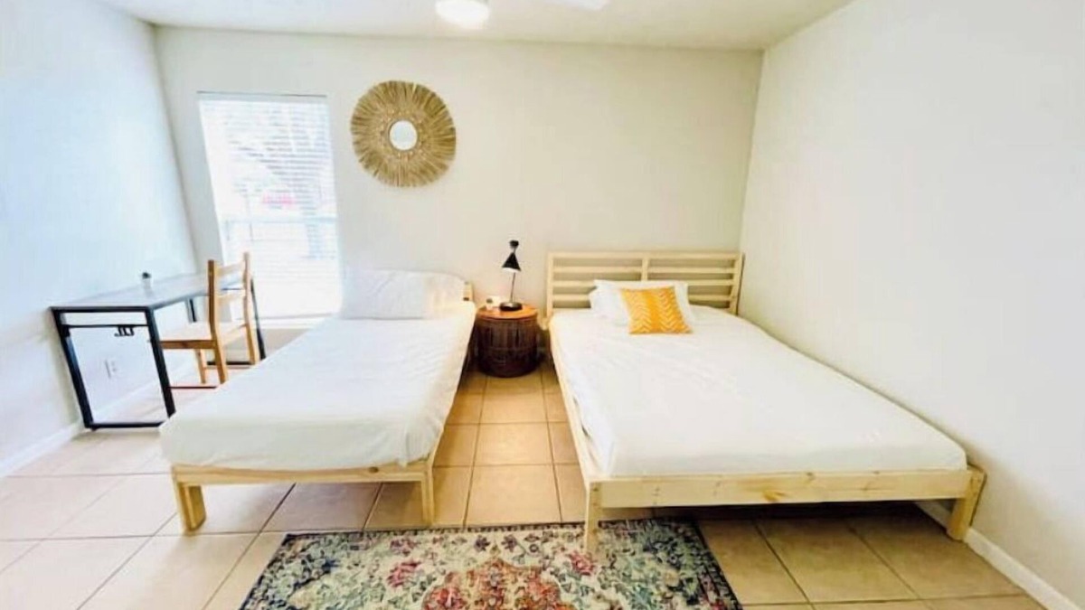 Parker Lane House | Relax South Central *5 mi from downtown* VB