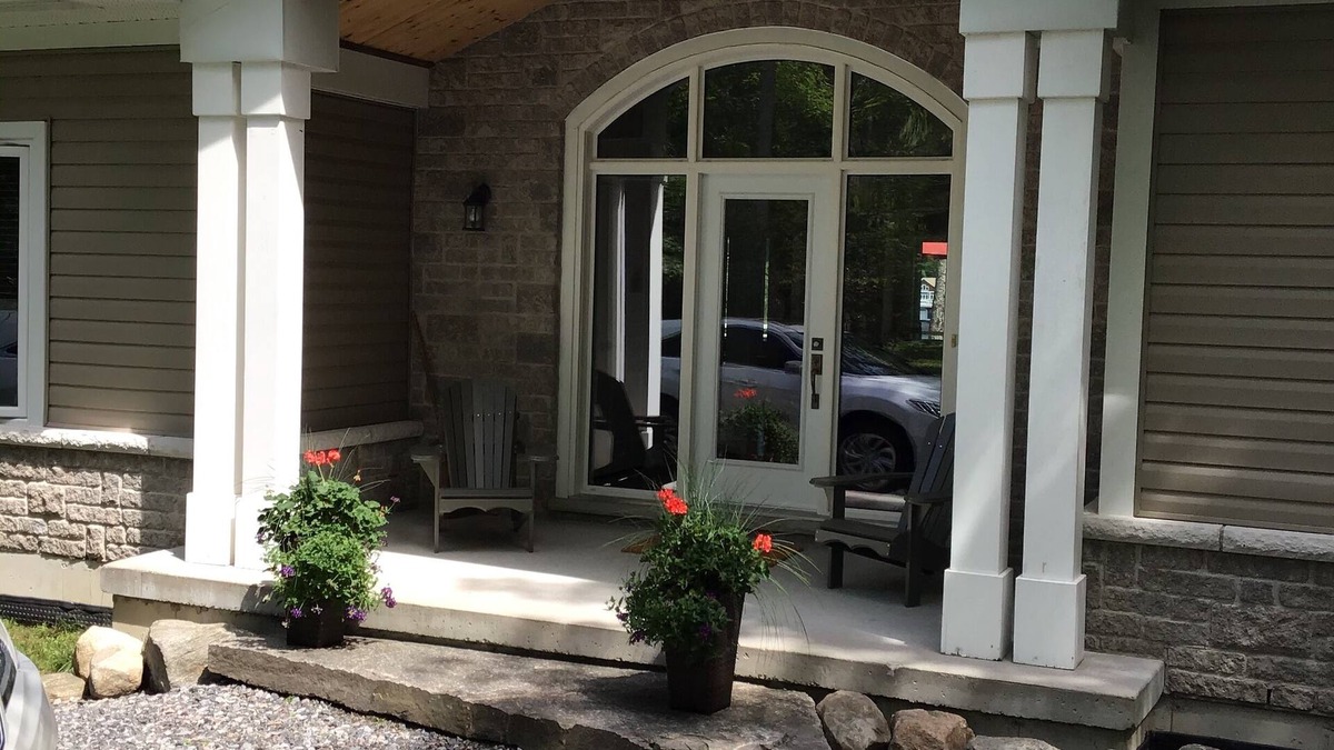Bala Cottage | Relax, Unwind & Enjoy . Beautiful Lake Muskoka Cottage on Acton Island
