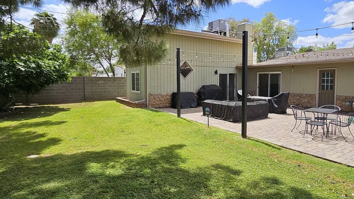 University Heights House | Relax & Work - Backyard, Gym, ASU drive - 5min