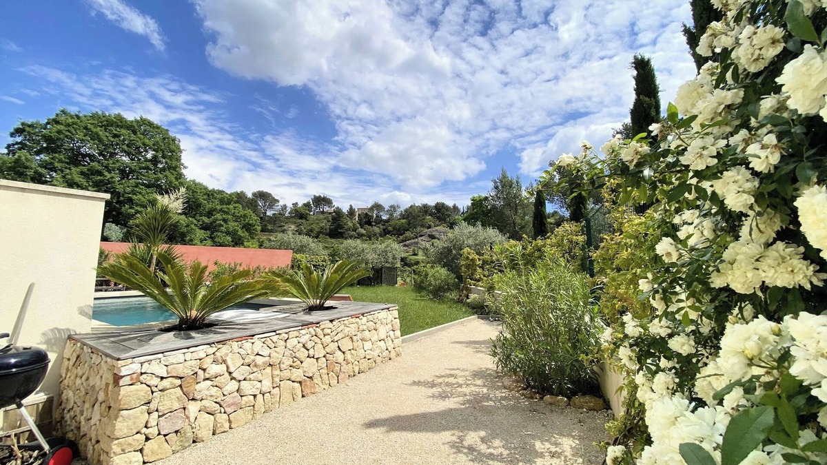 Beaumes-de-Venise Villa | Relaxation guaranteed: villa with pool and indoor patio in Provence!
