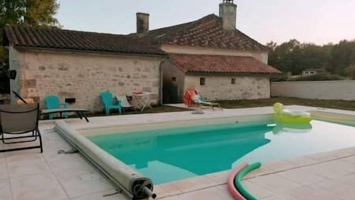 Bourg-des-Maisons Cottage | Relaxation in the Dordogne, Cozy house with swimming pool