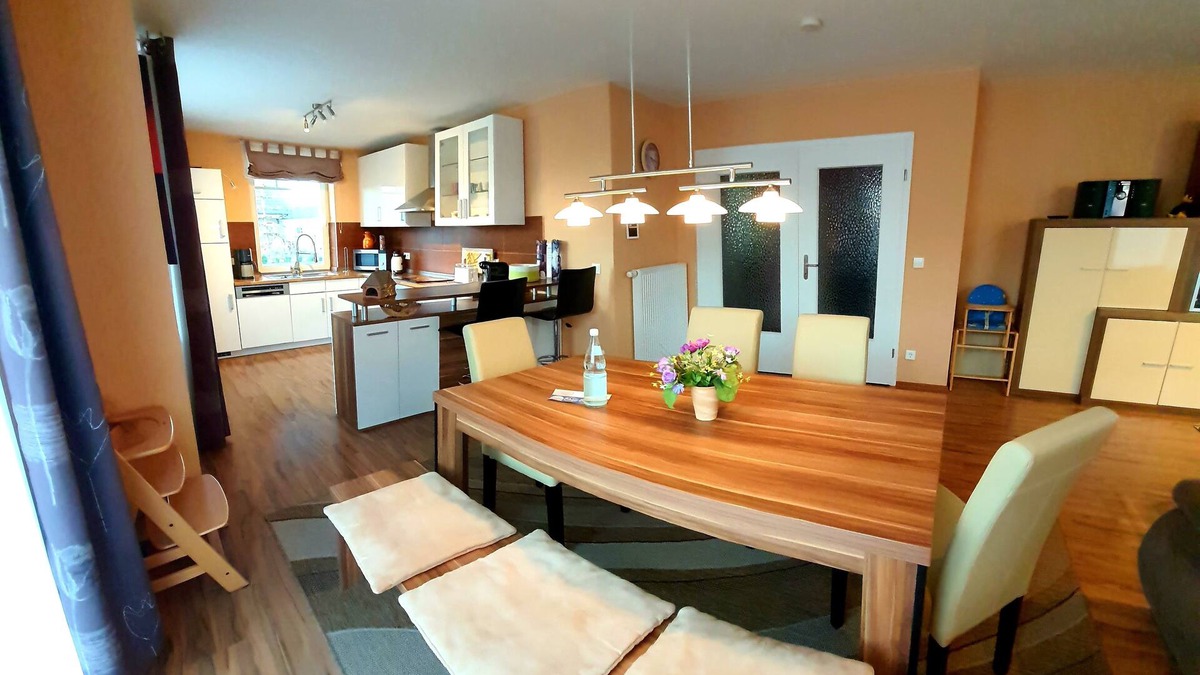 Gross Schwansee House | Relaxation in Groß Schwansee with Baltic Sea view, sauna + WLAN - ground floor apartment