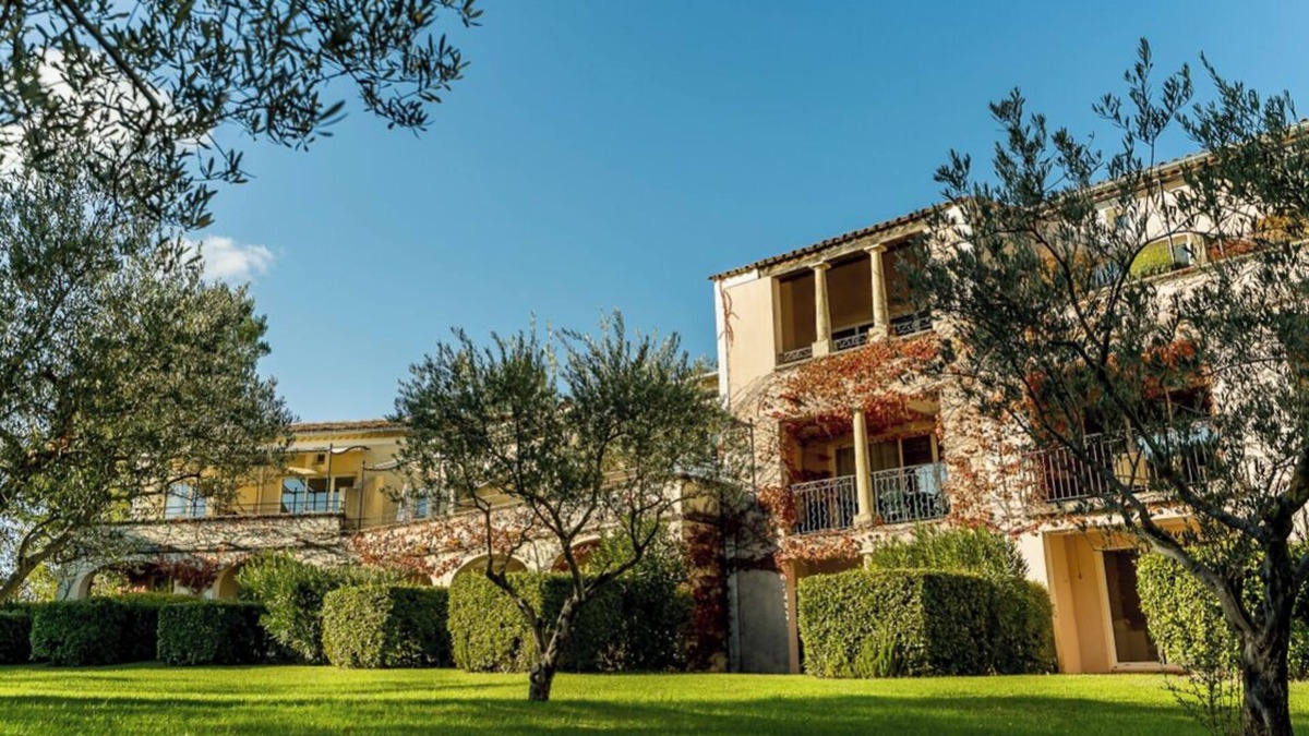 Pont Royal Apartment | Relaxation on the Pont-Royal golf course