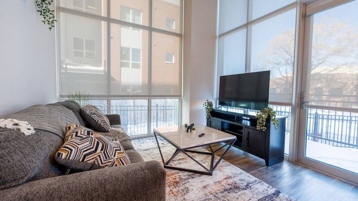 Baker Apartment | Relaxation Station - South Broadway