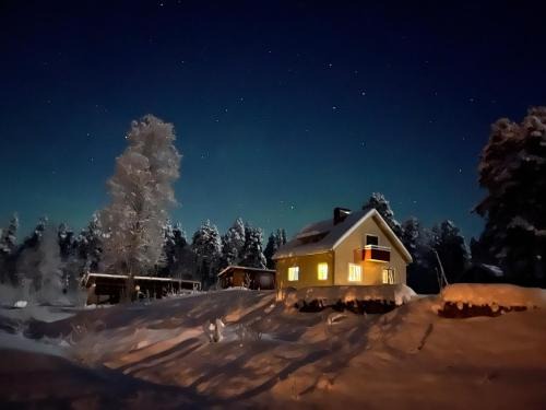 Asele Municipality House | Relaxation with a lake view