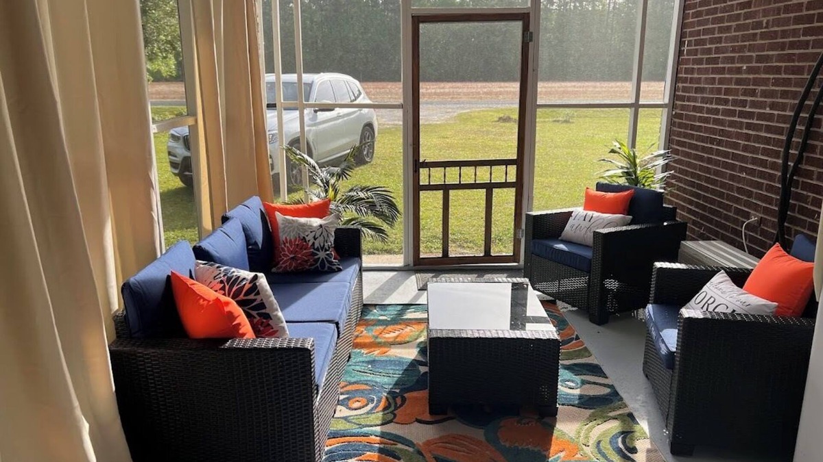 New Zion House | Relaxing 3-Bedroom Getaway in Peaceful Cades – Sleeps 8