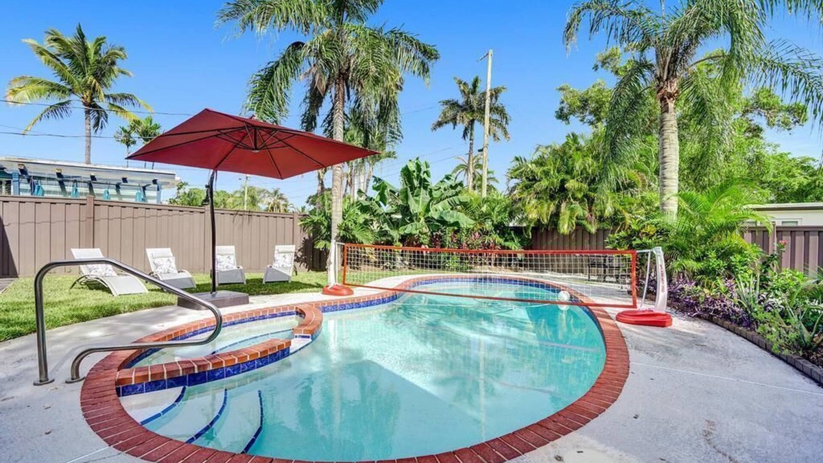 Royal Poinciana House | Relaxing 4 Bed 2 Bath Pool Home Mins to the Beach