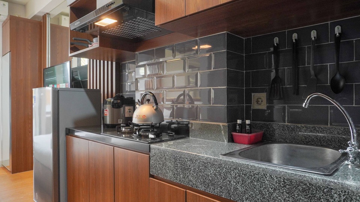 Cimanggis Apartment | Relaxing And Homey Studio Transpark Cibubur Apartment