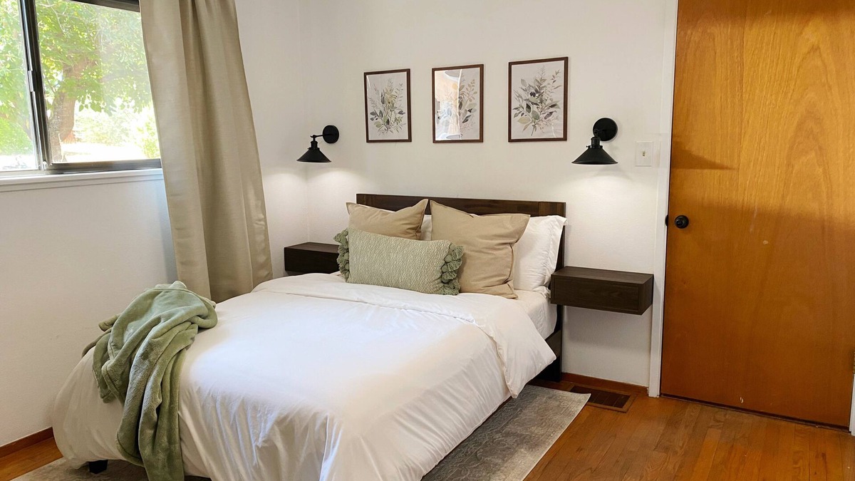 Redding House | Relaxing Bedroom & Bathroom in Safe Neighborhood