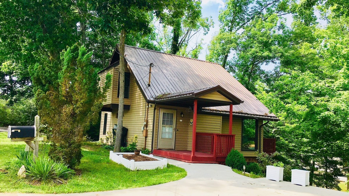 Oak Grove House | Relaxing Boone Lake house -close proximity to TRI-city/Bristol, Johnson City