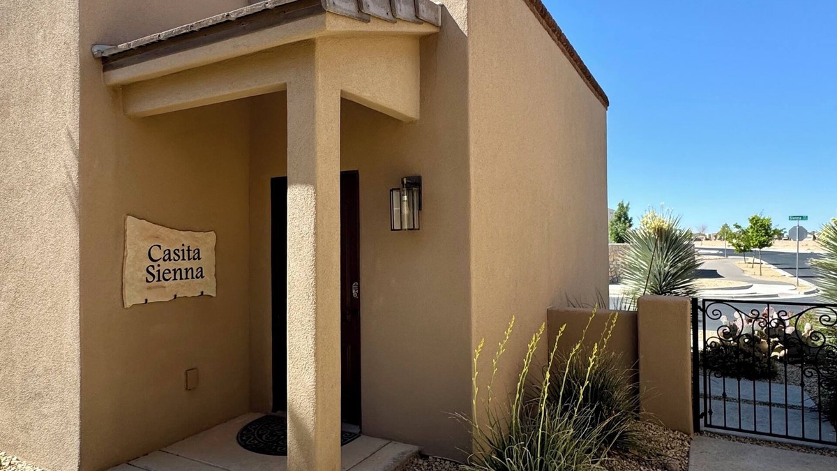 Las Cruces House | Relaxing Casita Sienna