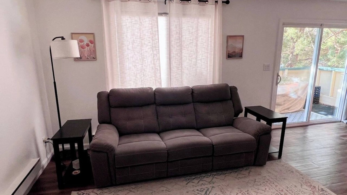 Northeast Reno Condo | Relaxing condo close to everything (2 bdr 2 bath)