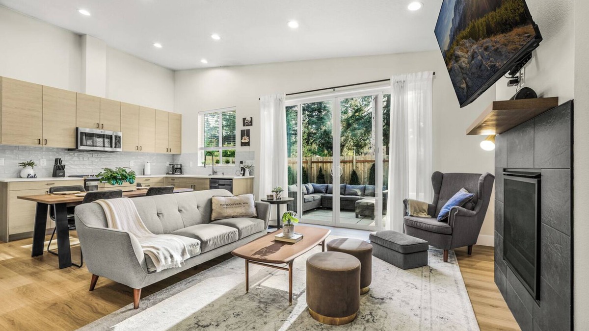 Vancouver House | Relaxing & Cozy Tiny House - NEAR PDX - WATERFRONT