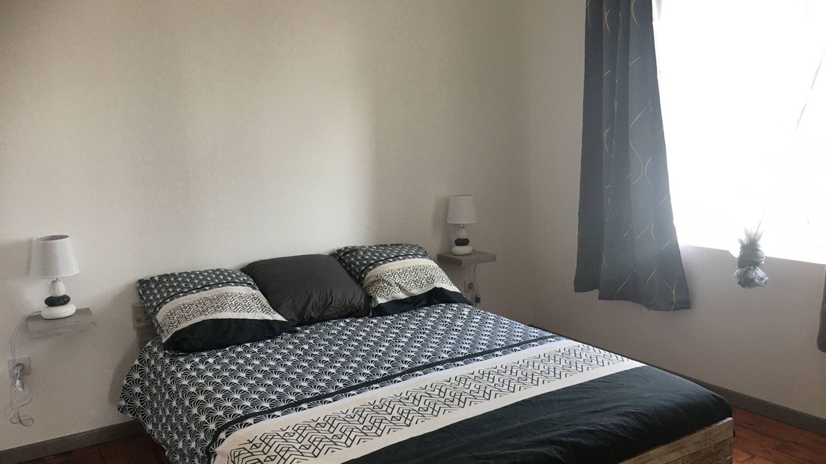 Fournols House | Relaxing holiday accommodation with Jacuzzi and pool table