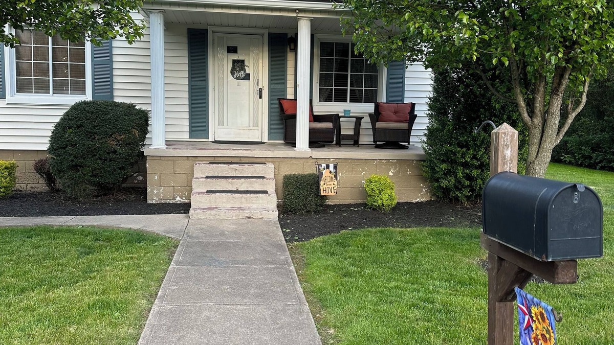 Summerlee House | Relaxing Home w/Private Pool near NRG National Park ☀️🏖 (Family/pet Friendly)