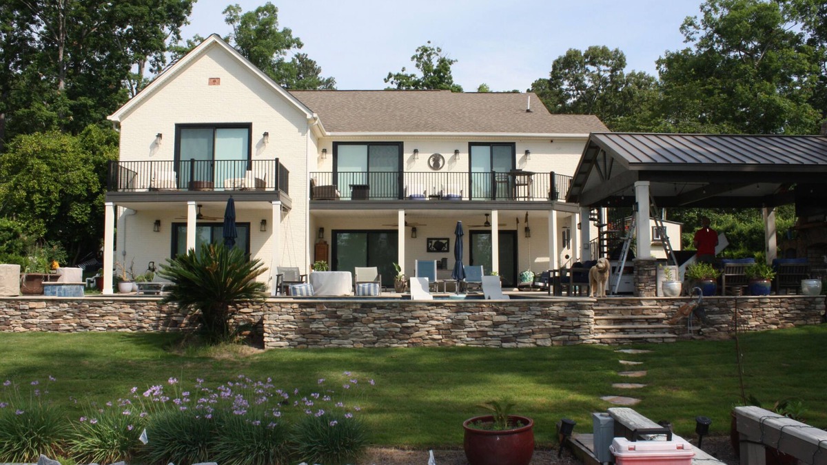 Chapin House | Relaxing lake front cottage! Pool, outdoor kitchen, Dog Friendly!