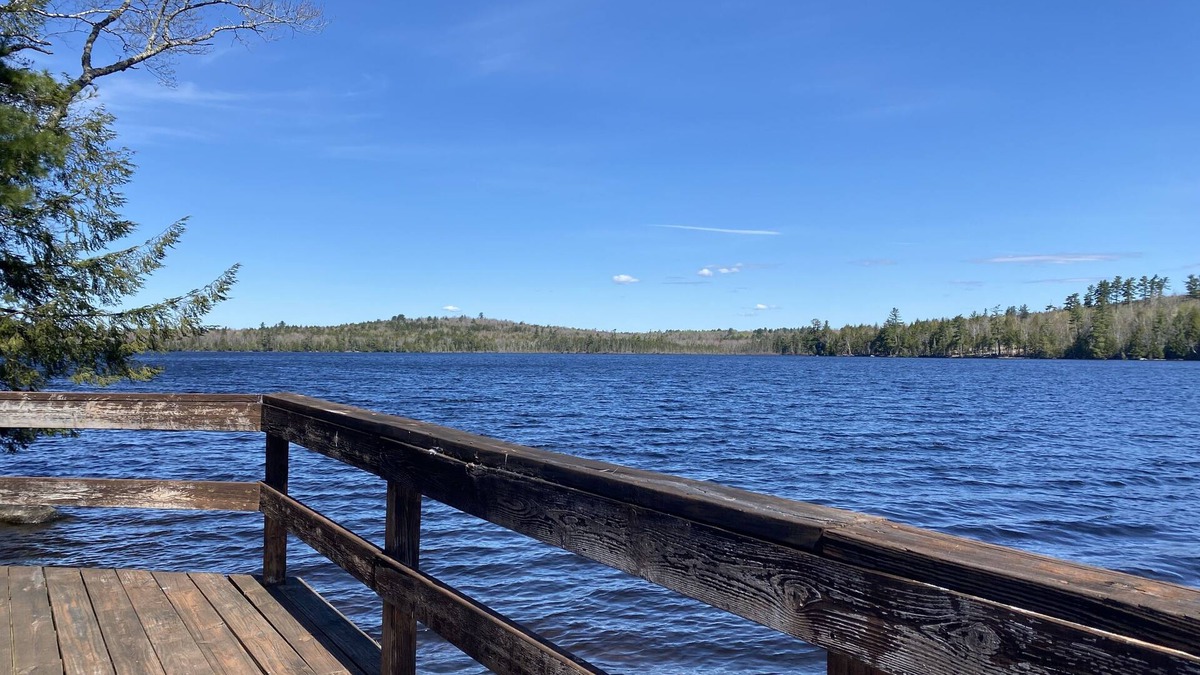 Lincoln House | Relaxing lake front home