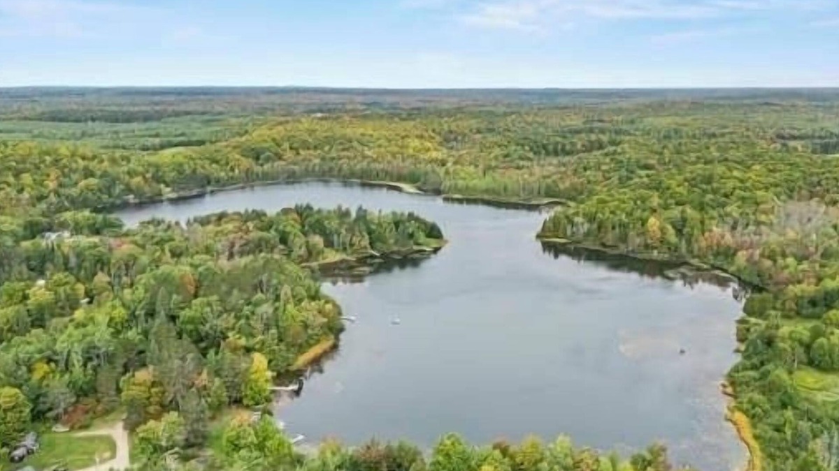 Carter House | Relaxing Lake Home that is certain to create smiles and memories for all ages!
