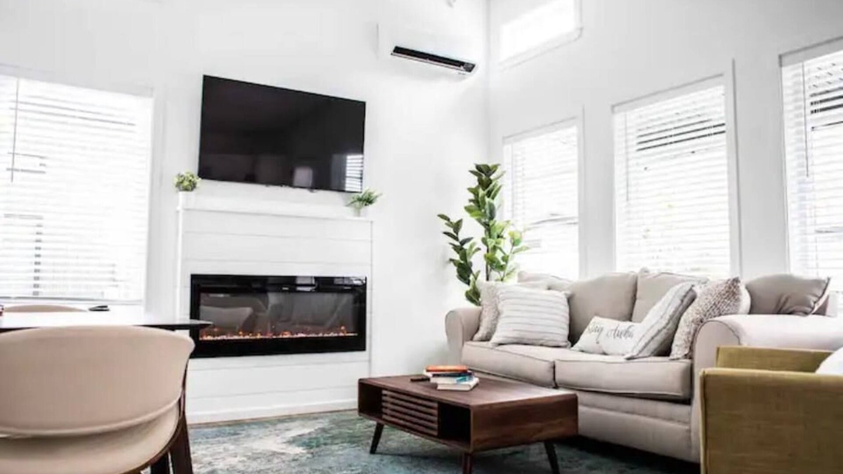 Scarborough Cottage | Relaxing Retreat! 6 Miles from the beach and close to Portland!