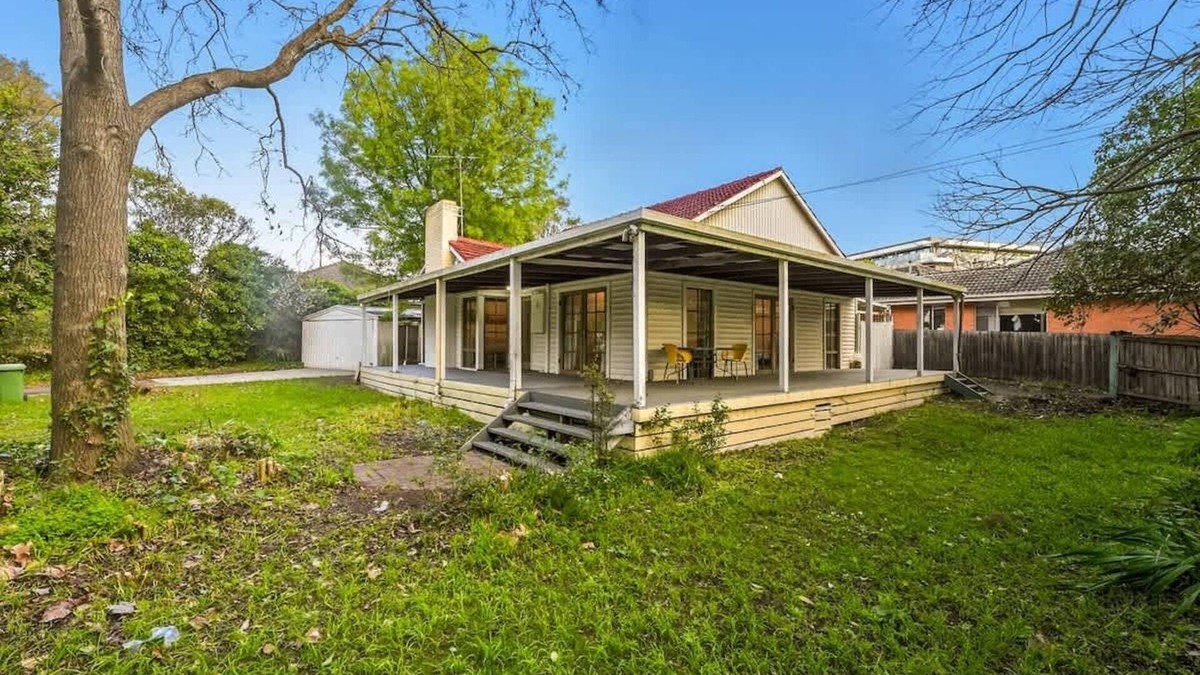 Ringwood House | Relaxing Ringwood Getaway near Mullum Mullum Trail