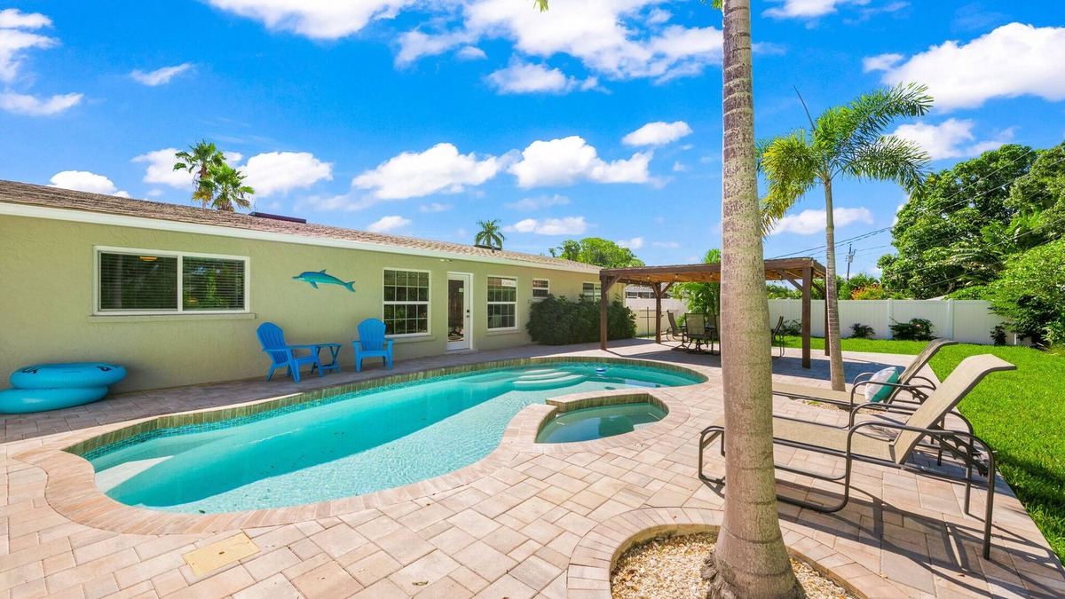 Harbor Hills House | Relaxing Tropical Escape with Private Pool and Spa