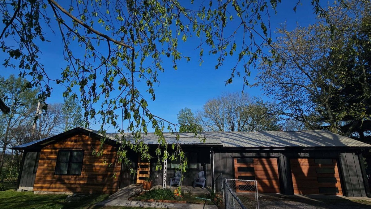 Bryant House | Relaxing, Upscale 2-bedroom Bungalow with Great View, Near Chattanooga