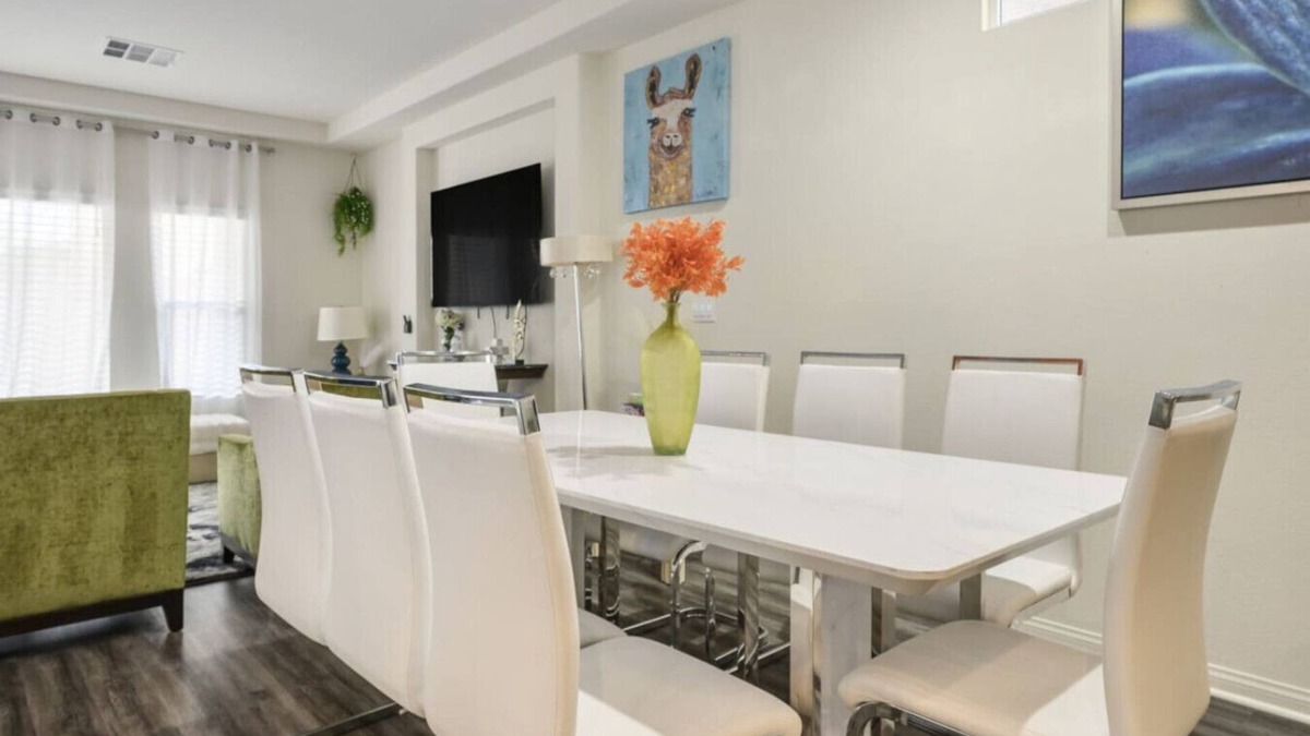 Enterprise House | Relaxing Vegas Stay with BBQ & Games