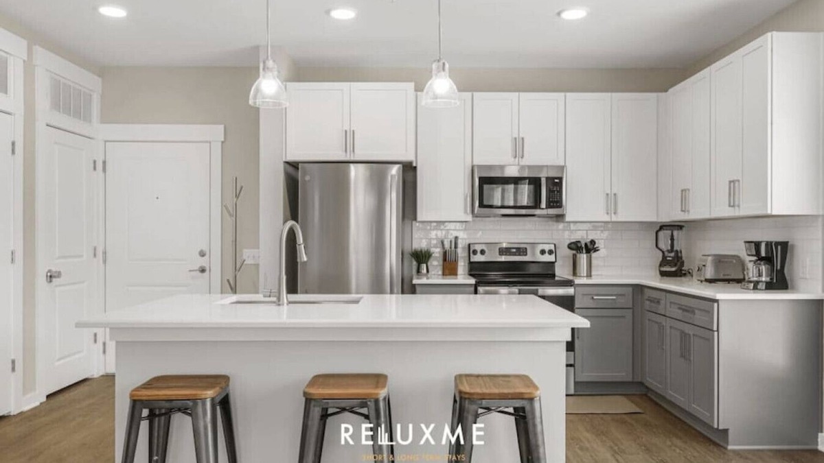 Paw Creek Apartment | Reluxme | 2BR Near Carowinds & Premium Outlets