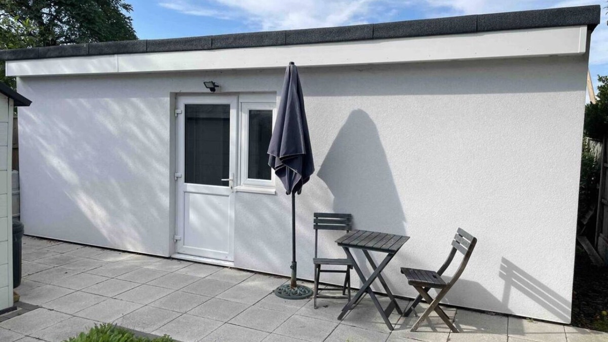 Becontree Apartment | Remarkable 1-Bed Outhouse Studio in Dagenham
