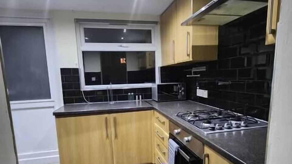 Tilbury House | Remarkable 3-Bed House in Tilbury