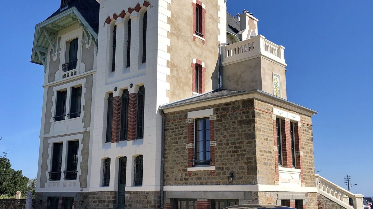 Saint-Lunaire Apartment | Remarkable rental with dream views in Saint-Lunaire