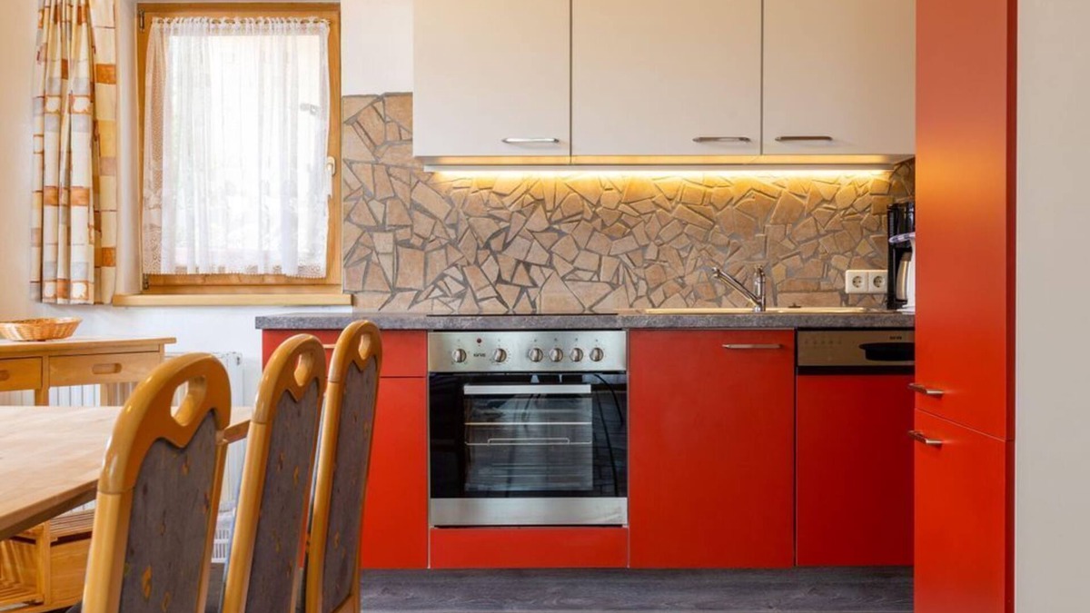 Weissenbach Apartment | Remise - App.with 2 bedrooms; shower, WC - Abenteuerhof Schiefer