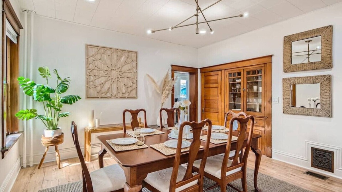 Lincoln Park House | Remodeled 3bd I Baker I Broadway I Sante Fe I CBD
