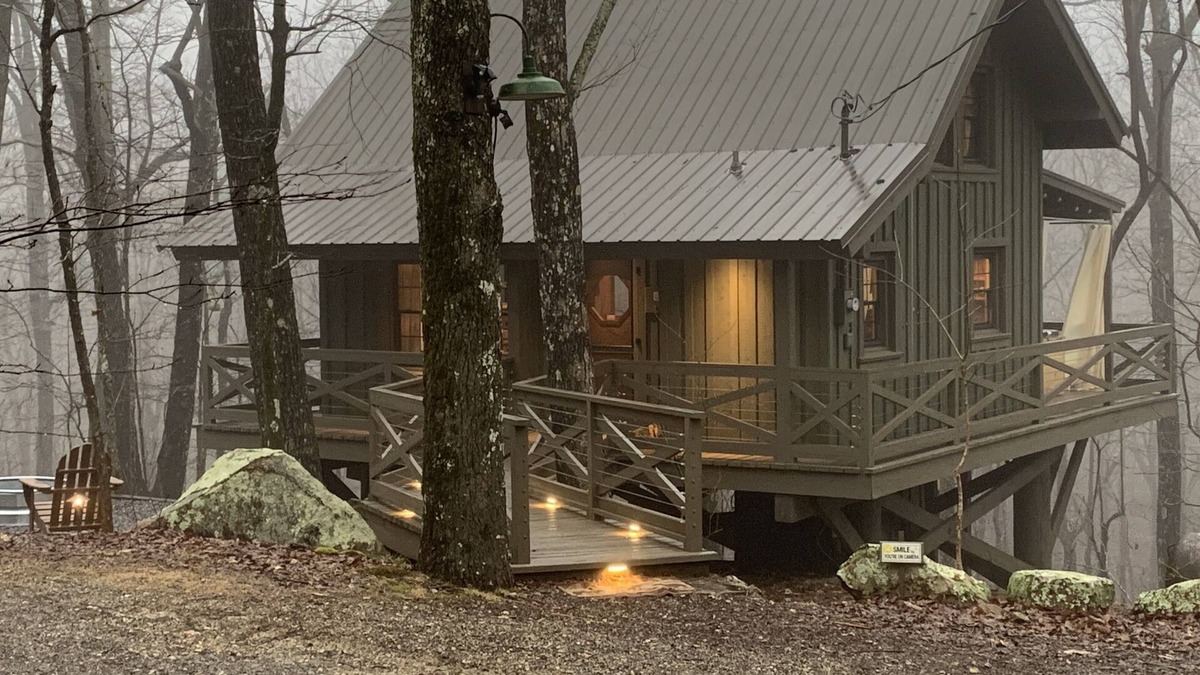 Mentone House | Remodeled Cabin near DeSoto State Park & Mentone