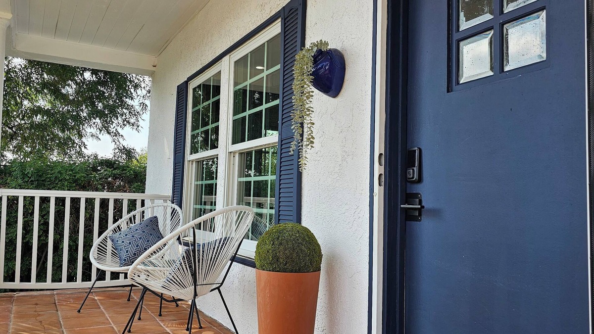 Sunland-Tujunga House | Remodeled/Furnished Duplex with mountain views