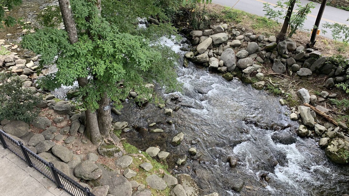 Gatlinburg Condo | Remodeled! Large balcony overlooking the creek with amazing sounds