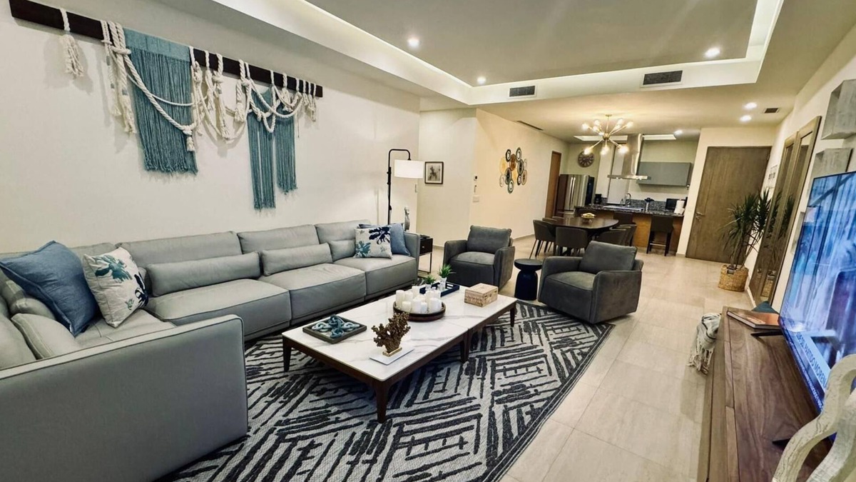 Puente del Mar Apartment | REMODELED Luxurious First-Floor Apartment in Isla Residences