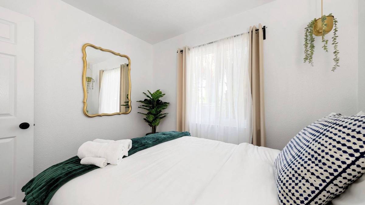 Sacramento House | Remodeled Retreat Near Hospital w/Tranquil Yard