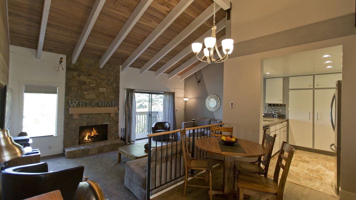 Sun Valley Condo | Remodeled Snowcreek Condo - 2 Bdrms/2 Bthrms/and small loft